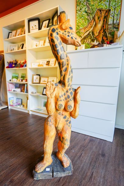 Klaus Heuser, Holzgestaltung, Fantasie-Giraffen-Skulptur